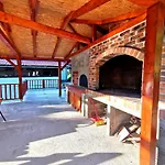 Nyaraló Kopilove